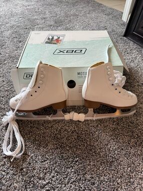 OBX Kids Ice Skates